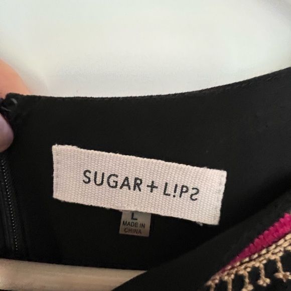 Maxi dress with lace up front - Picture 4 of 5